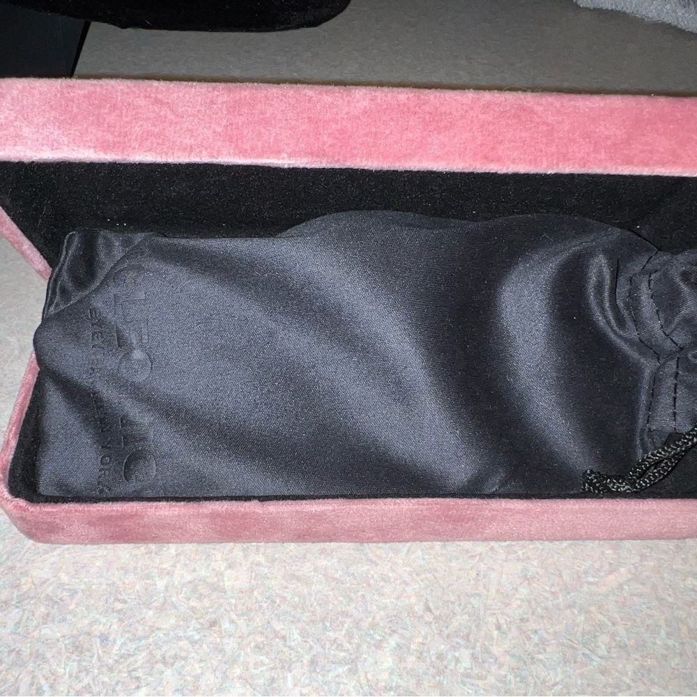 Cleo Nicci sunglasses with pink tint. - Picture 7 of 8